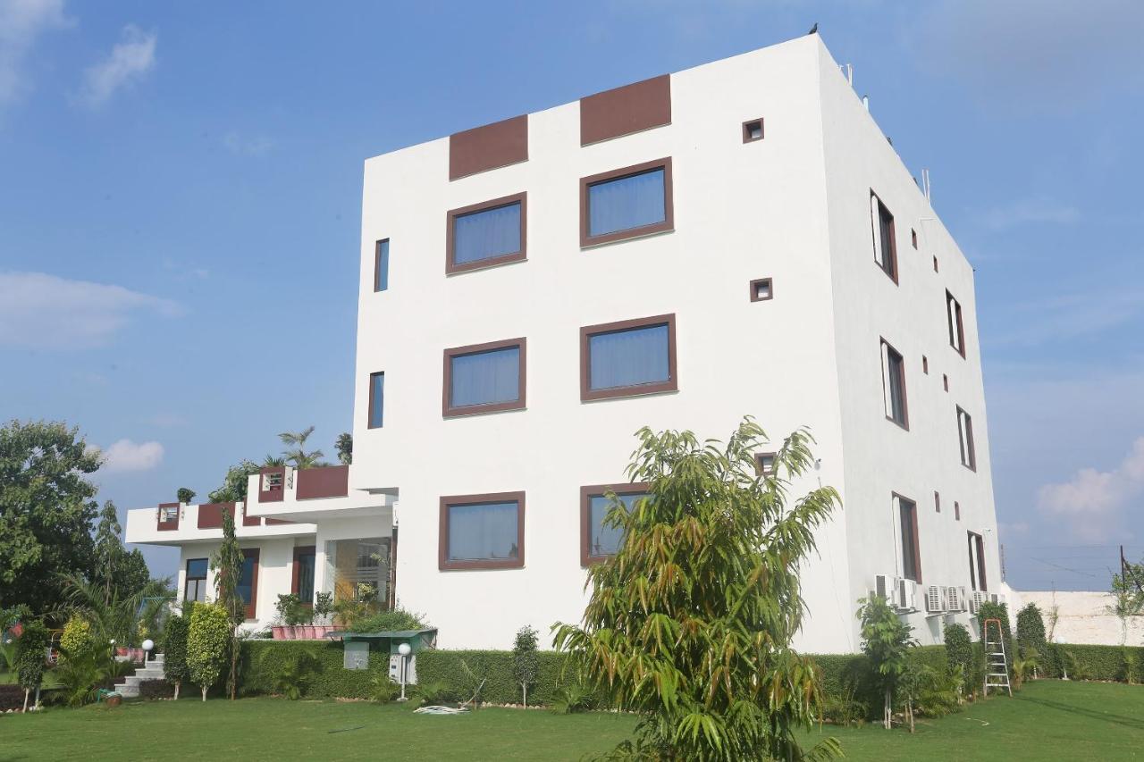 Oyo 18301 Hotel A-One Alwar Eksteriør billede