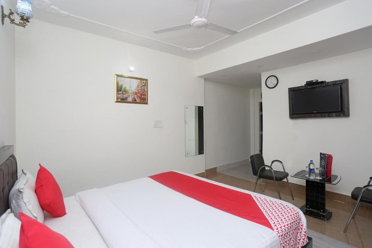 Oyo 18301 Hotel A-One Alwar Eksteriør billede