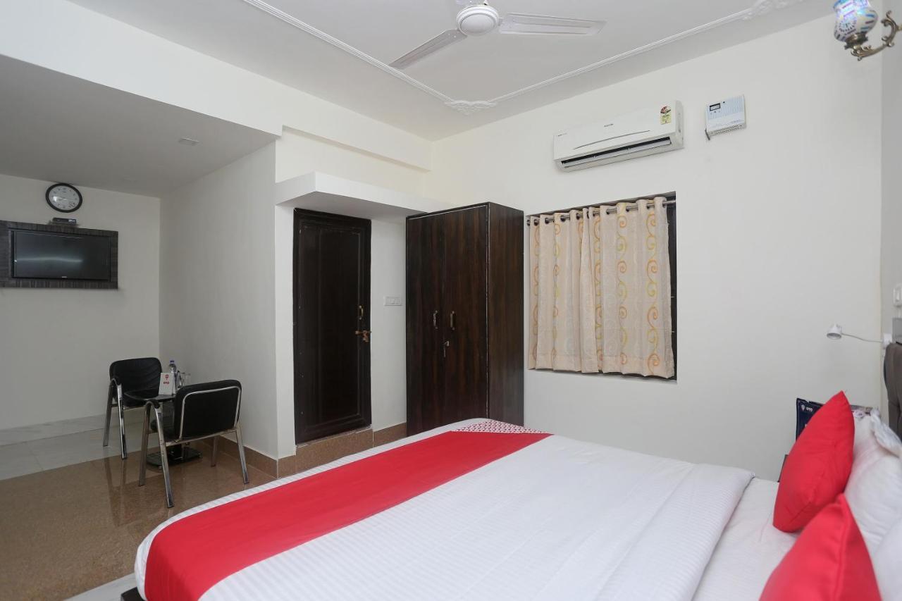Oyo 18301 Hotel A-One Alwar Eksteriør billede